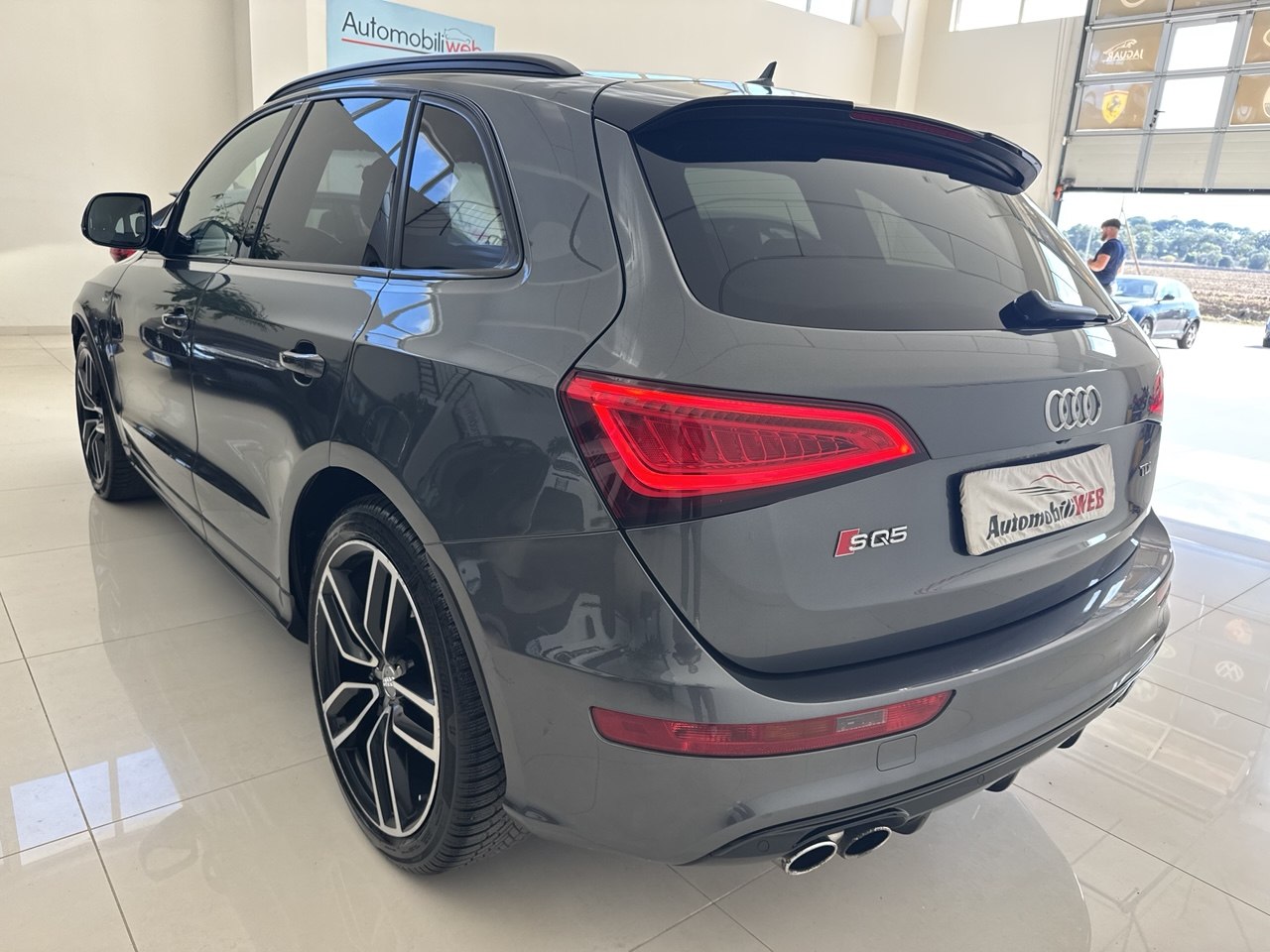 AUDI SQ5 QUATTRO