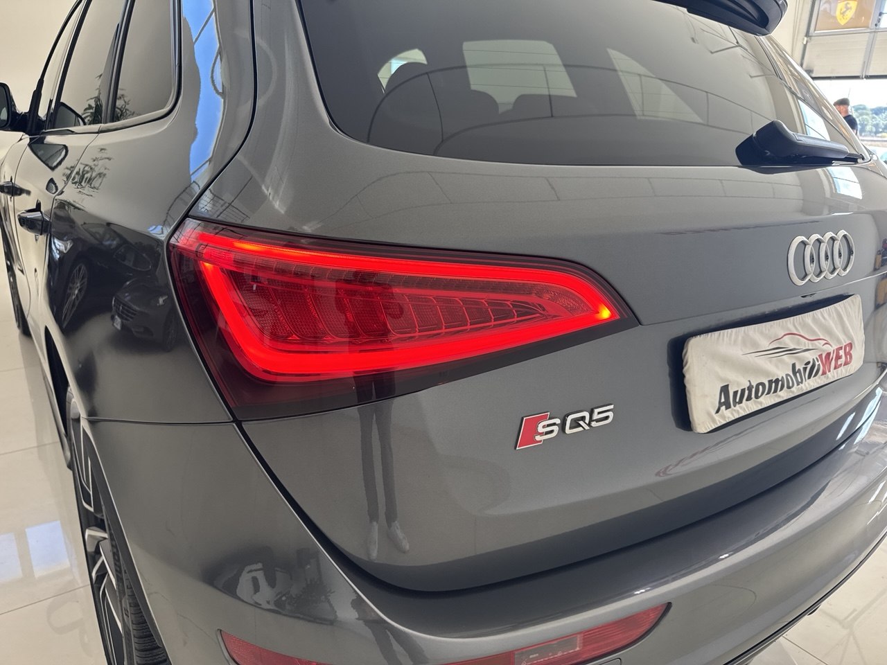 AUDI SQ5 QUATTRO