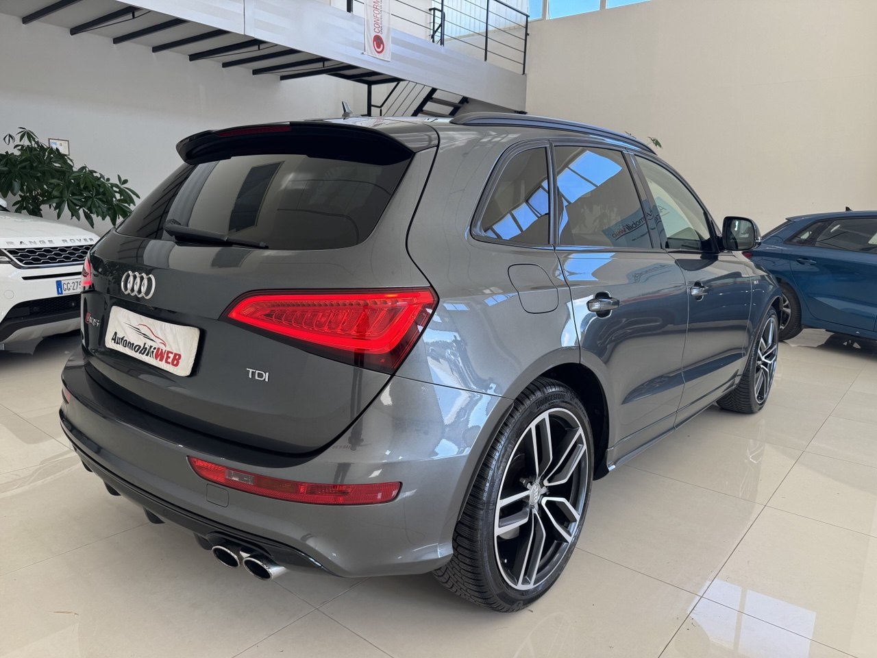 AUDI SQ5 QUATTRO