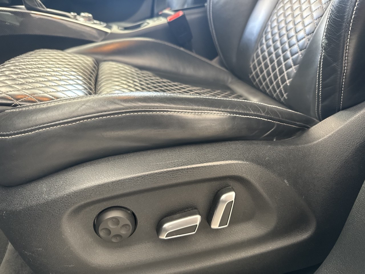 AUDI SQ5 QUATTRO