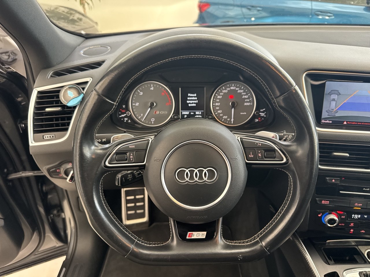 AUDI SQ5 QUATTRO