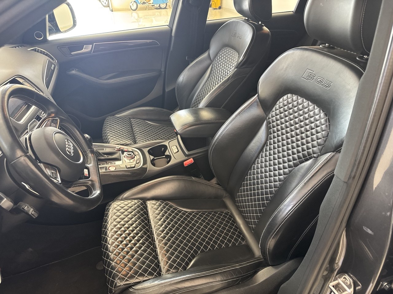 AUDI SQ5 QUATTRO